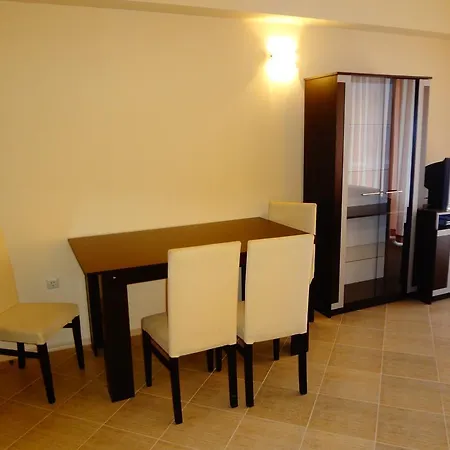 Exclusive Suites In Azur Panorama * Golden Sands
