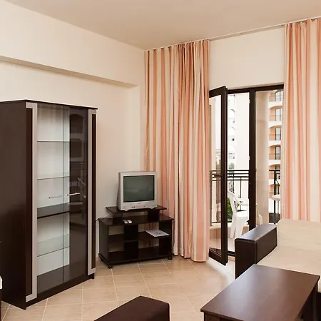 Exclusive Suites In Azur Panorama * غولدن ساندز